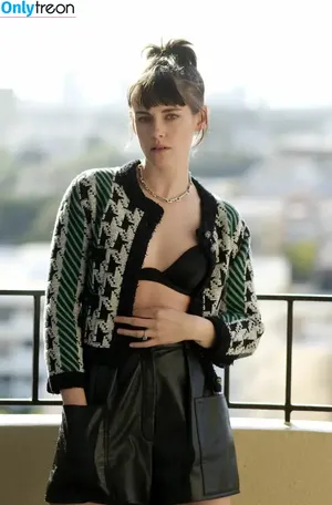 Kristen Stewart / kristenstewart / kristenstewartx nude photo #1204