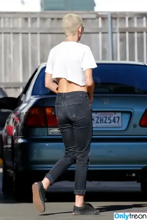 Kristen Stewart / kristenstewart / kristenstewartx nude photo #1297