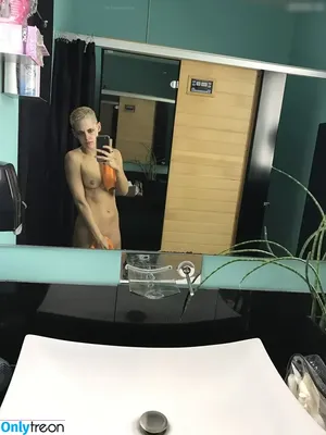 Kristen Stewart / kristenstewart / kristenstewartx nude photo #1425