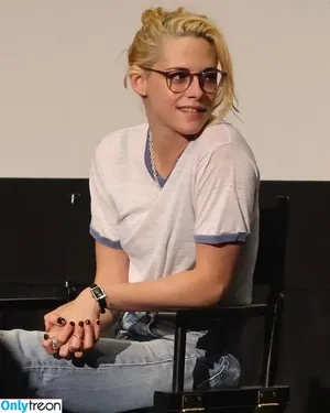 Kristen Stewart / kristenstewart / kristenstewartx nude photo #1511