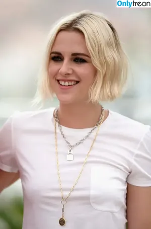 Kristen Stewart / kristenstewart / kristenstewartx nude photo #1620