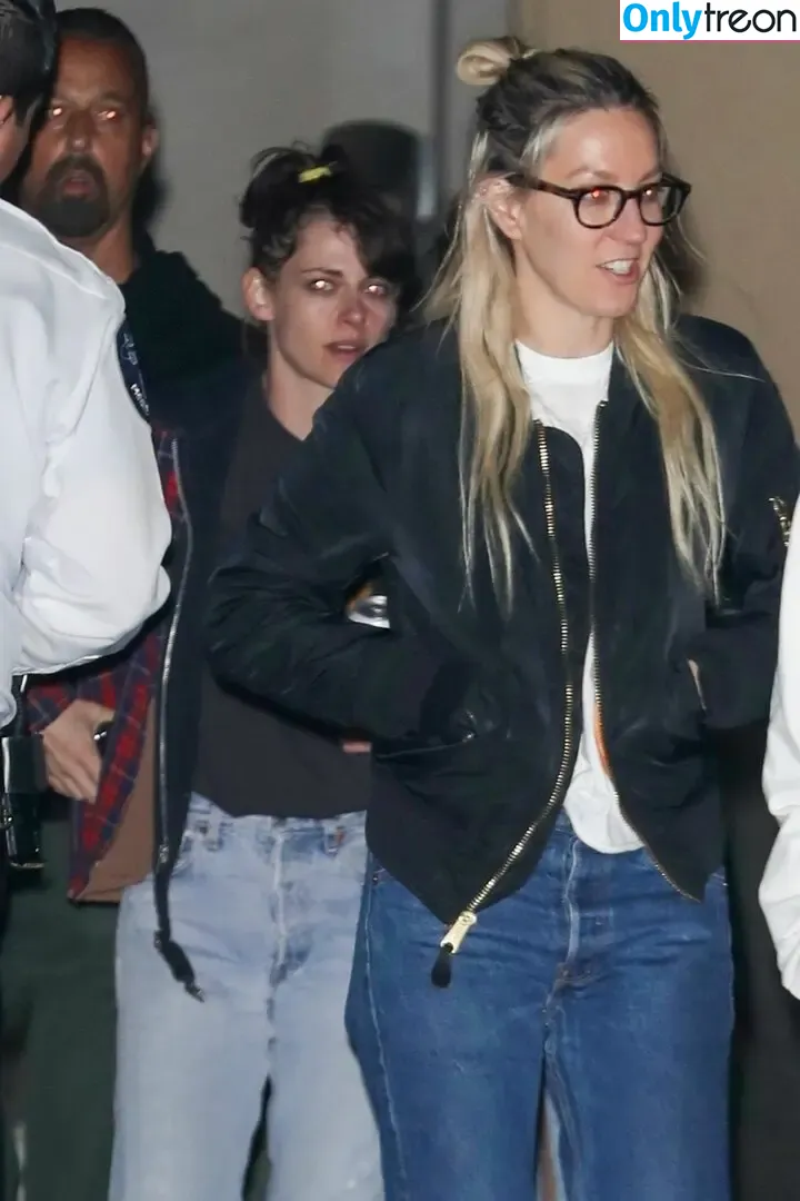 Kristen Stewart nude photo #1381 (kristenstewart / kristenstewartx)