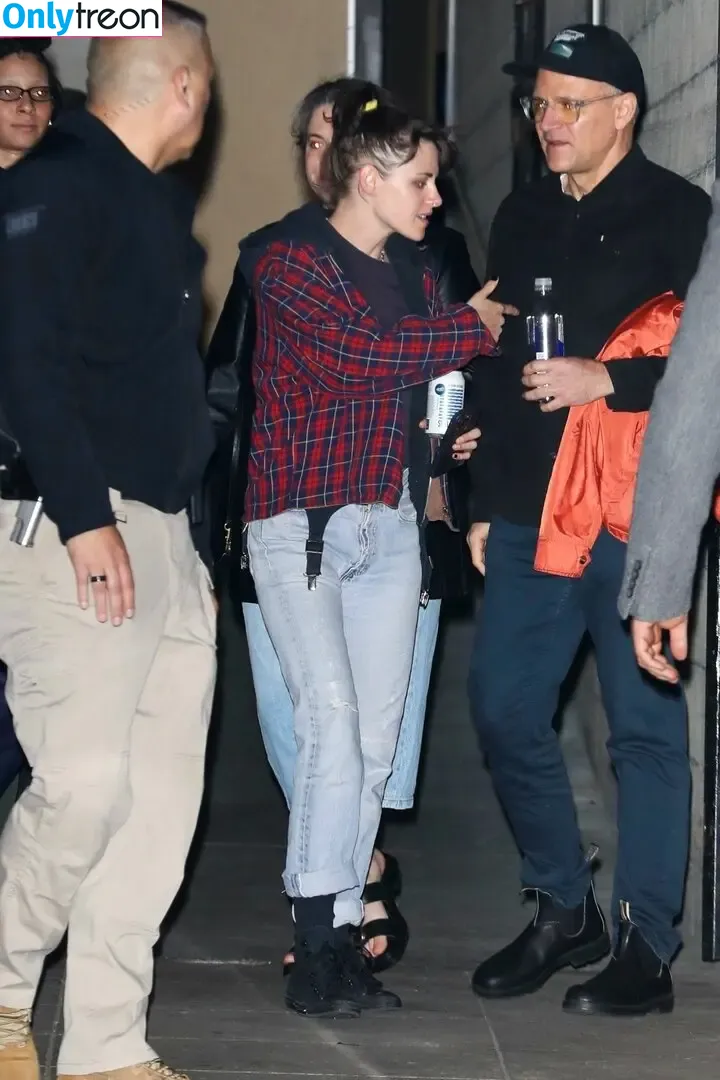 Kristen Stewart nude photo #1383 (kristenstewart / kristenstewartx)