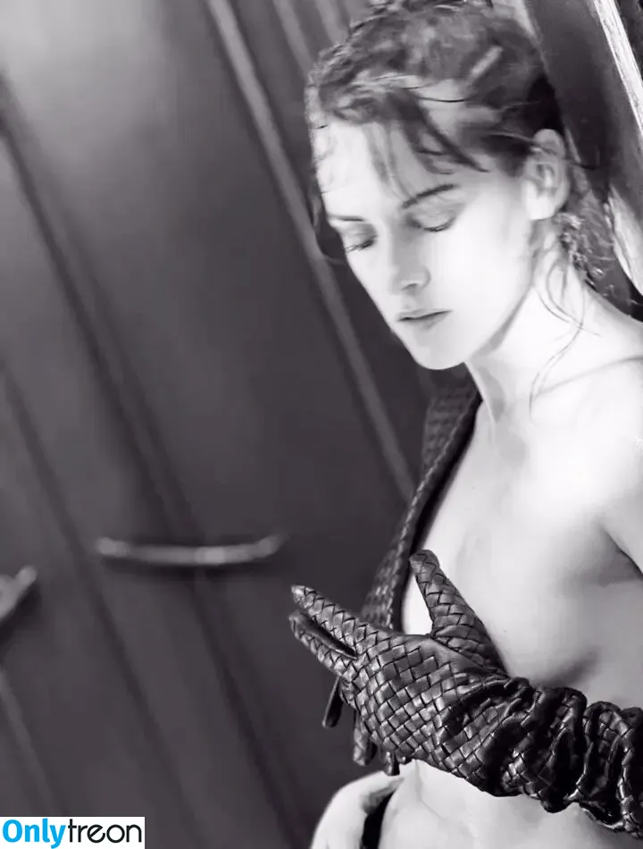 Kristen Stewart nude photo #1399 (kristenstewart / kristenstewartx)