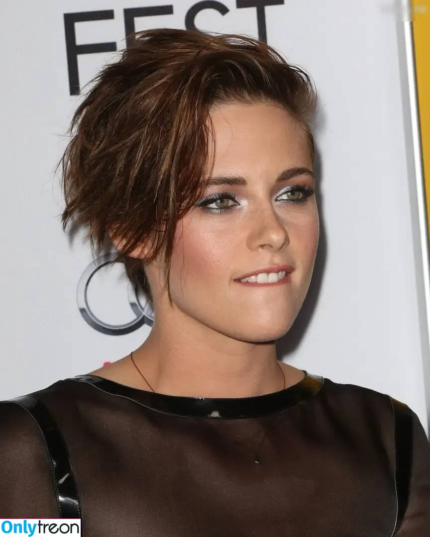 Kristen Stewart nude photo #1488 (kristenstewart / kristenstewartx)