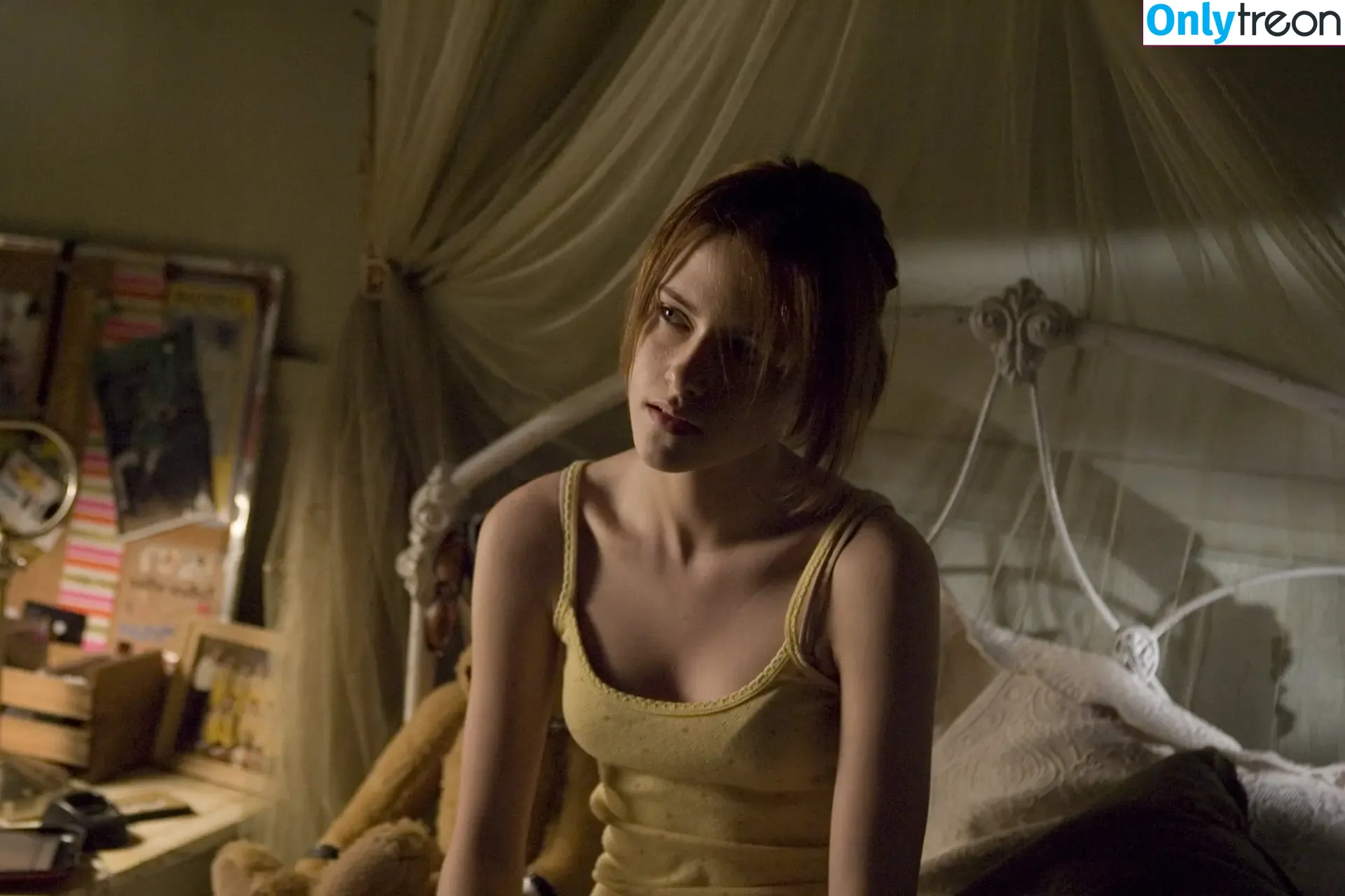 Kristen Stewart nude photo #1497 (kristenstewart / kristenstewartx)