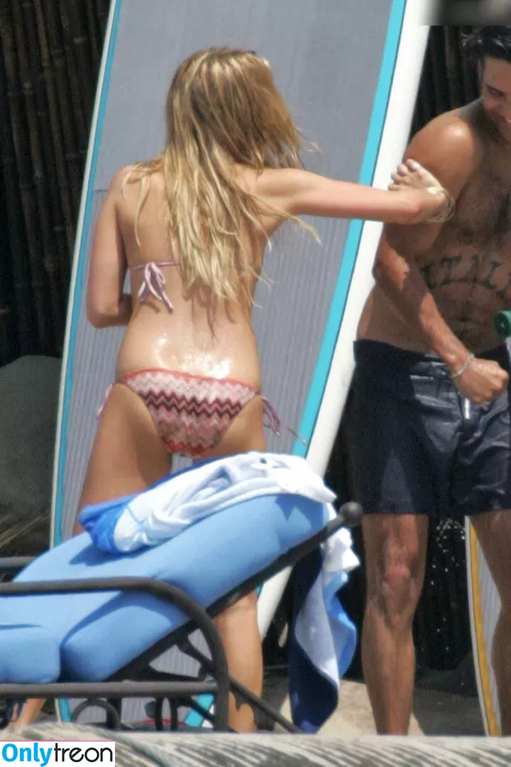 Kristin Cavallari nude photo #0274 (kristincavallari)