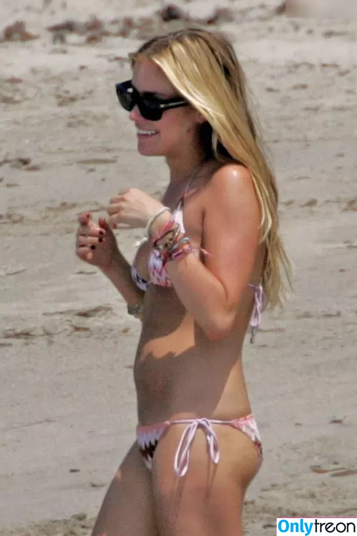 Kristin Cavallari nude photo #0276 (kristincavallari)