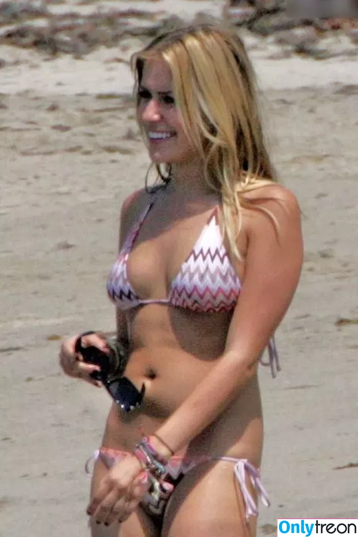 Kristin Cavallari nude photo #0277 (kristincavallari)