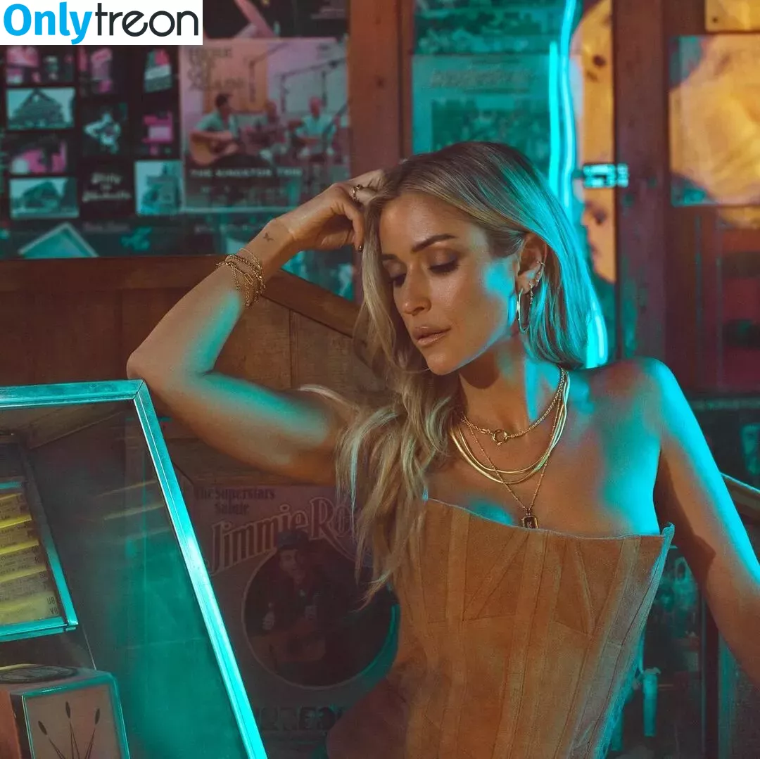 Kristin Cavallari nude photo #0387 (kristincavallari)