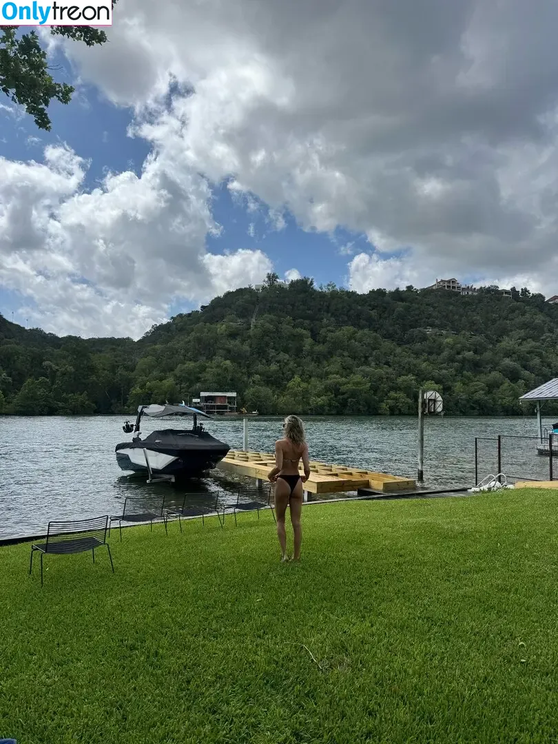 Kristin Cavallari nude photo #0796 (kristincavallari)