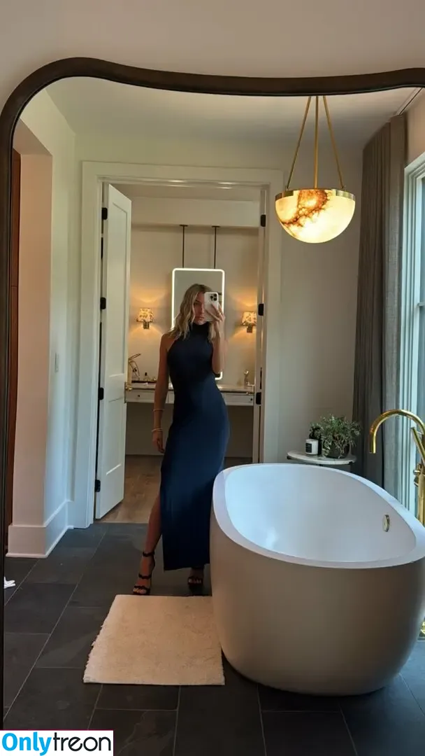 Kristin Cavallari nude photo #0834 (kristincavallari)