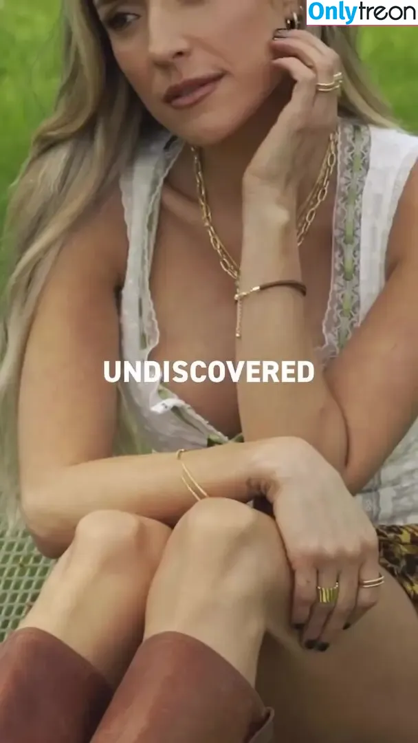 Kristin Cavallari nude photo #0865 (kristincavallari)