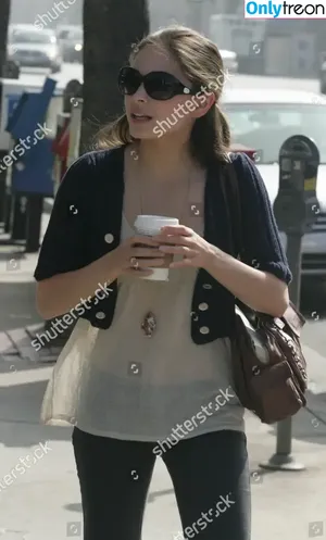 Kristin Kreuk / mskristinlkreuk nude photo #0121