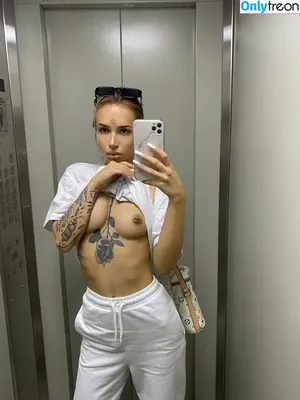 Kristina Volkova / a.k.a lappywar / lappywar nude photo #0004