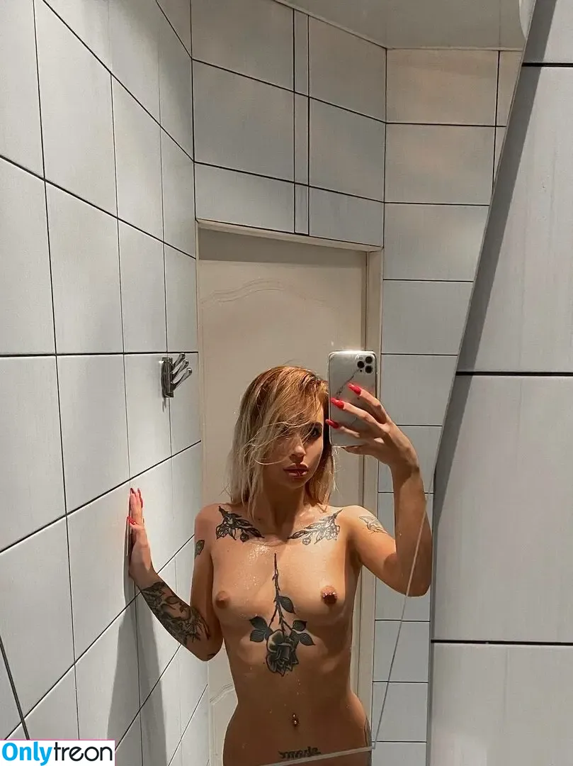Kristina Volkova nude photo #0002 (a.k.a lappywar / lappywar)