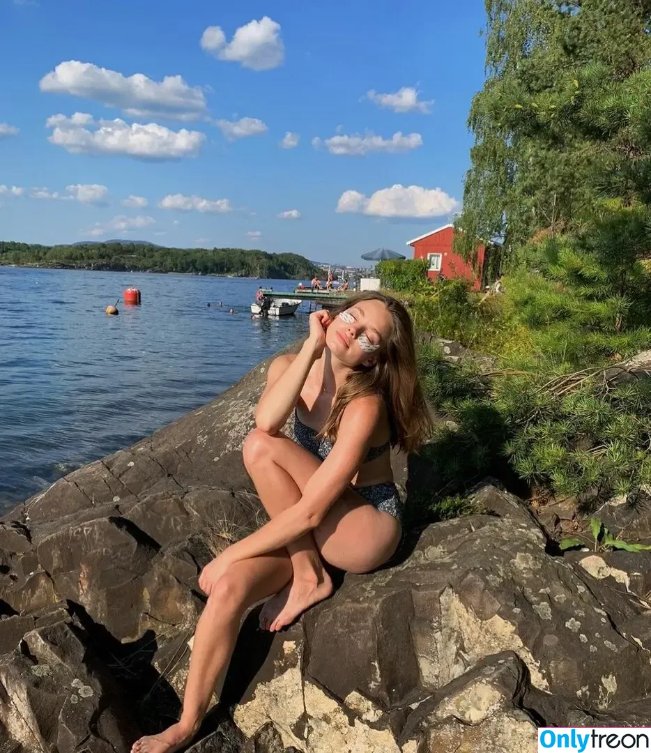 Kristine Froseth nude photo #0163 (kristine_froseth)