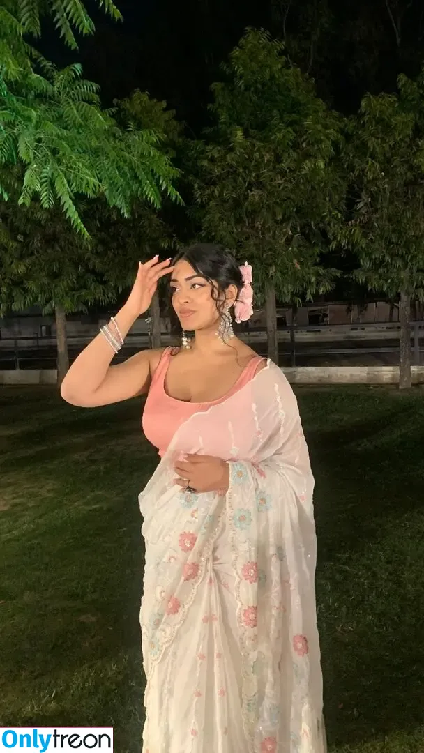 Kriti Jain nude photo #0028 (kriti_kanuga / kritiii444)