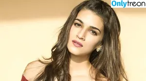 Kriti Sanon / kritisanon nude photo #0234