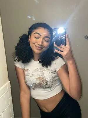 krystalogy / krys_talwithakay / krystalogytv nude photo #0003