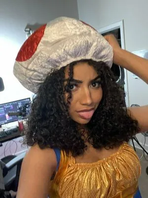 krystalogy / krys_talwithakay / krystalogytv nude photo #0012