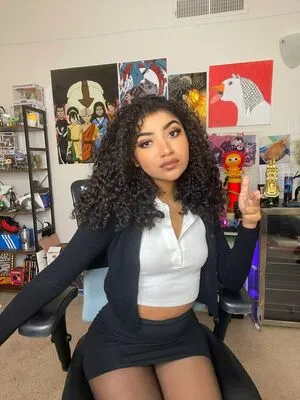 krystalogy / krys_talwithakay / krystalogytv nude photo #0019