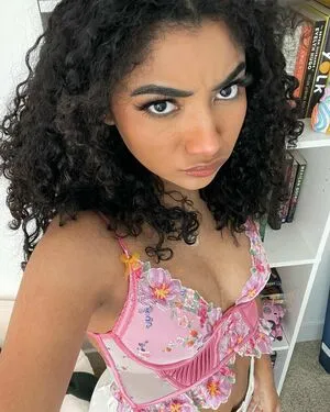 krystalogy / krys_talwithakay / krystalogytv nude photo #0027