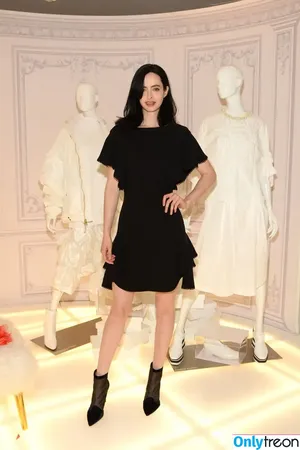 Krysten Ritter / therealkrystenritter nude photo #0555