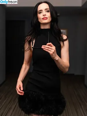 Krysten Ritter / therealkrystenritter nude photo #0570