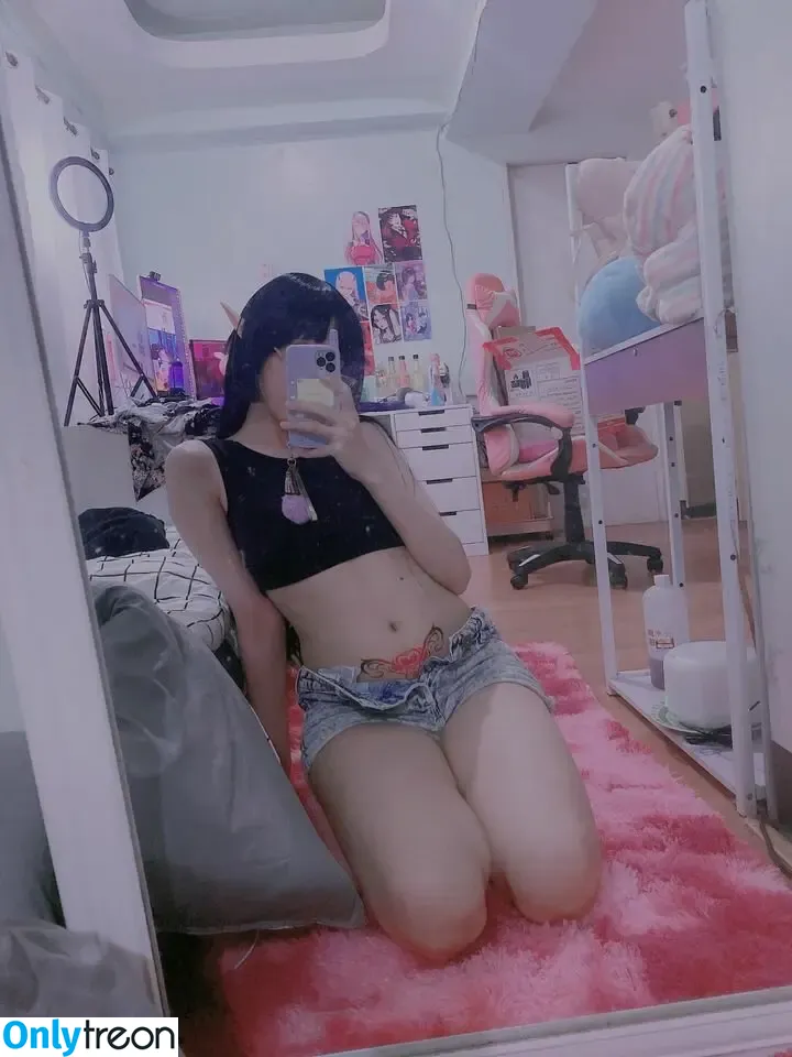 Kura Onee-san nude photo #0068 (kurasushi_usa / lewdgami)