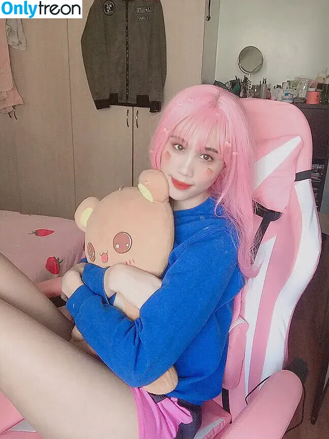 Kura Onee-san nude photo #0250 (kurasushi_usa / lewdgami)