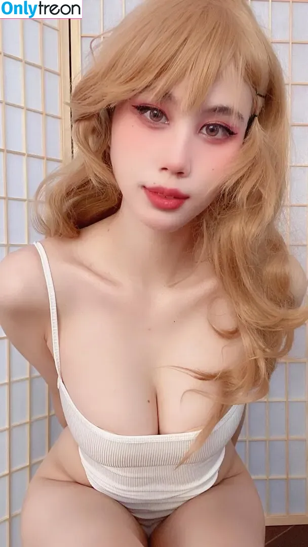 Kura Onee-san nude photo #0642 (kurasushi_usa / lewdgami)