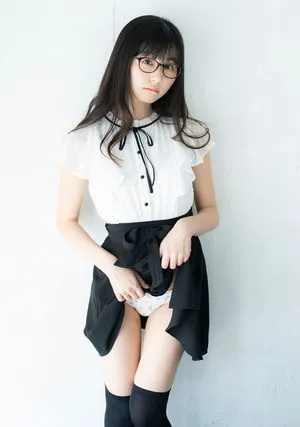 kurita__emi / くりえみ / 𝐤𝐮𝐫𝐢𝐞𝐦𝐢 nude photo #0056