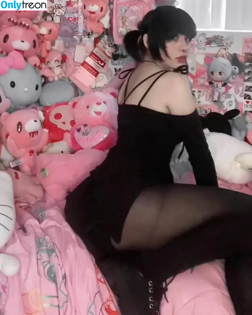 Kurohalo777 nude photo #0002 (Halo Valentine / hugs444halo)