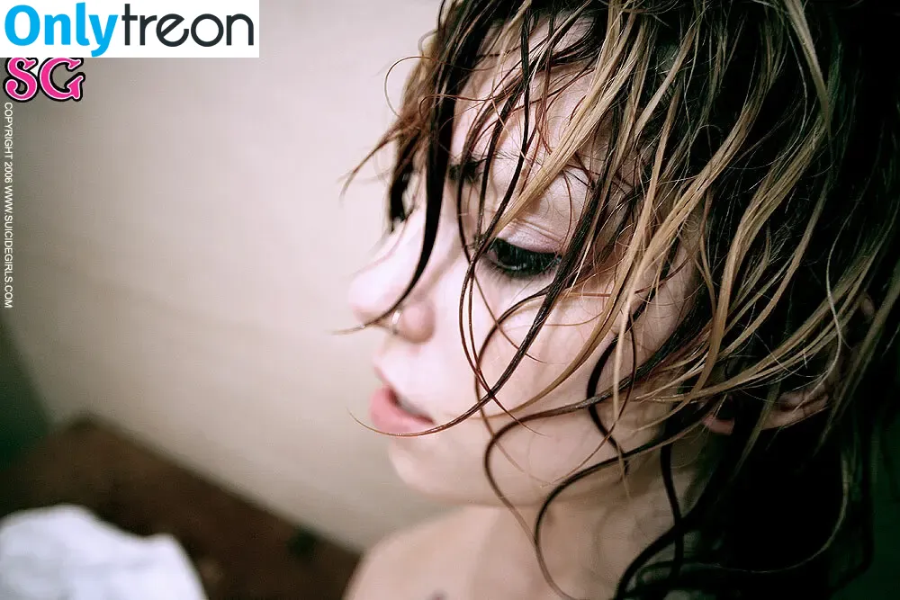 kuroosimp nude photo #0365 (Olivia / kuroosimp.cos)