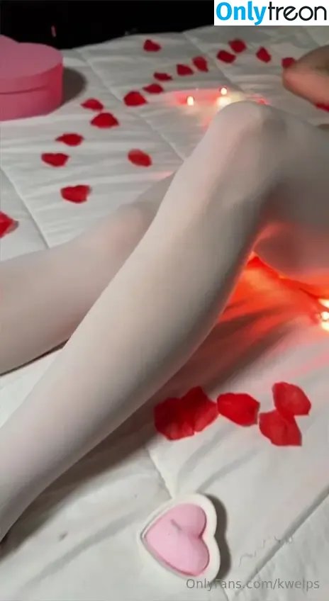 Kwelps nude photo #0027 (Kwelpsc / Shey_Sc)