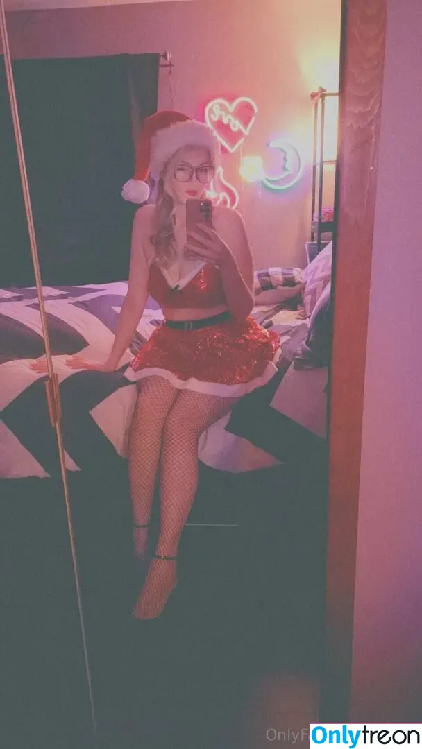 Kyats nude photo #0002 (kyat.cosplay / mahoumeido)