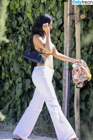 Kylie Jenner / KylieJenner / kyliejenner.2 nude photo #2367