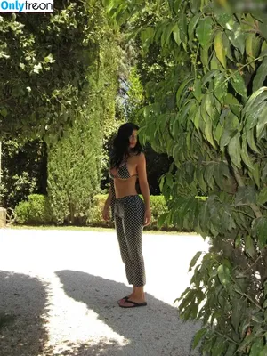 Kylie Jenner / KylieJenner / kyliejenner.2 nude photo #2388
