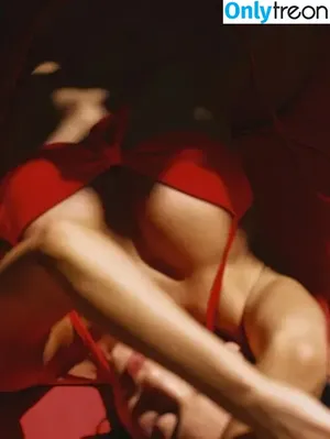 Kylie Jenner / KylieJenner / kyliejenner.2 nude photo #2445