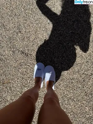 Kylie Jenner / KylieJenner / kyliejenner.2 nude photo #2449