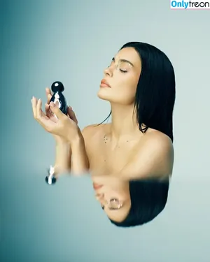 Kylie Jenner / KylieJenner / kyliejenner.2 nude photo #2637