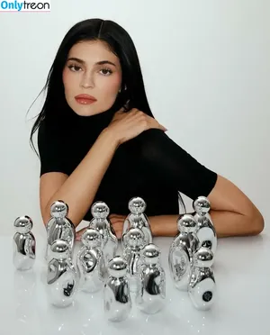 Kylie Jenner / KylieJenner / kyliejenner.2 nude photo #2649