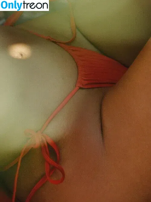 Kylie Jenner nude photo #2446 (KylieJenner / kyliejenner.2)