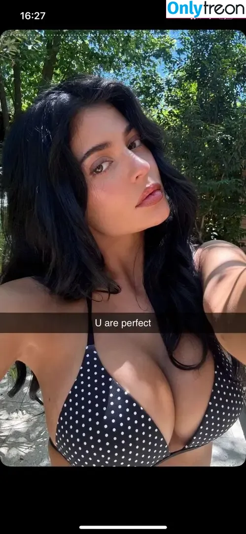Kylie Jenner nude photo #2483 (KylieJenner / kyliejenner.2)