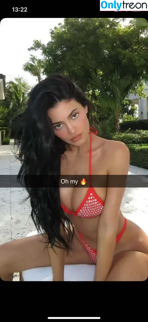 Kylie Jenner nude photo #2491 (KylieJenner / kyliejenner.2)