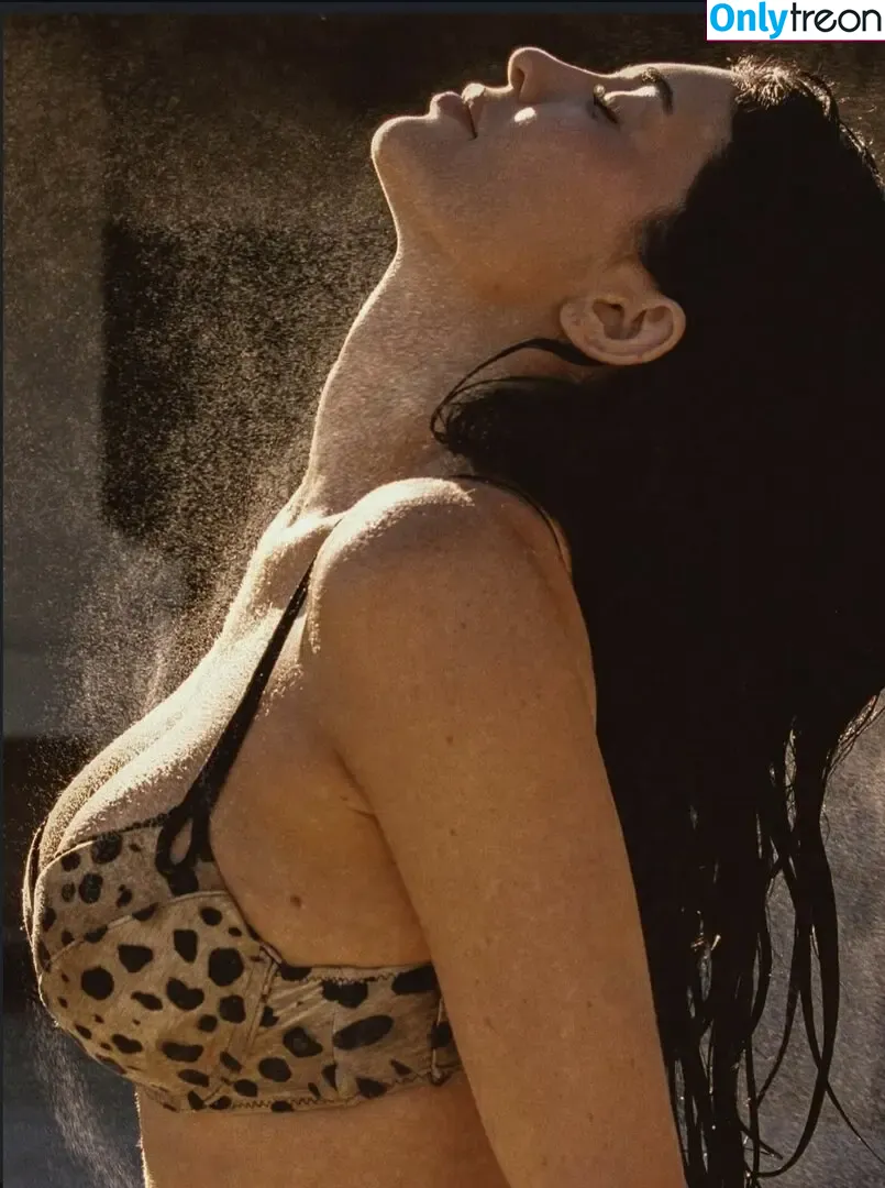 Kylie Jenner nude photo #2539 (KylieJenner / kylie_jenner)
