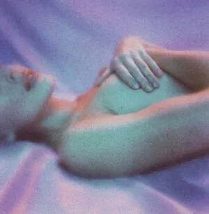Kylie Minogue / kylieminogue nude photo #0125