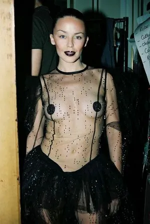 Kylie Minogue / kylieminogue nude photo #0132