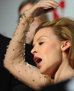 Kylie Minogue / kylieminogue / u224370996 nude photo #0329